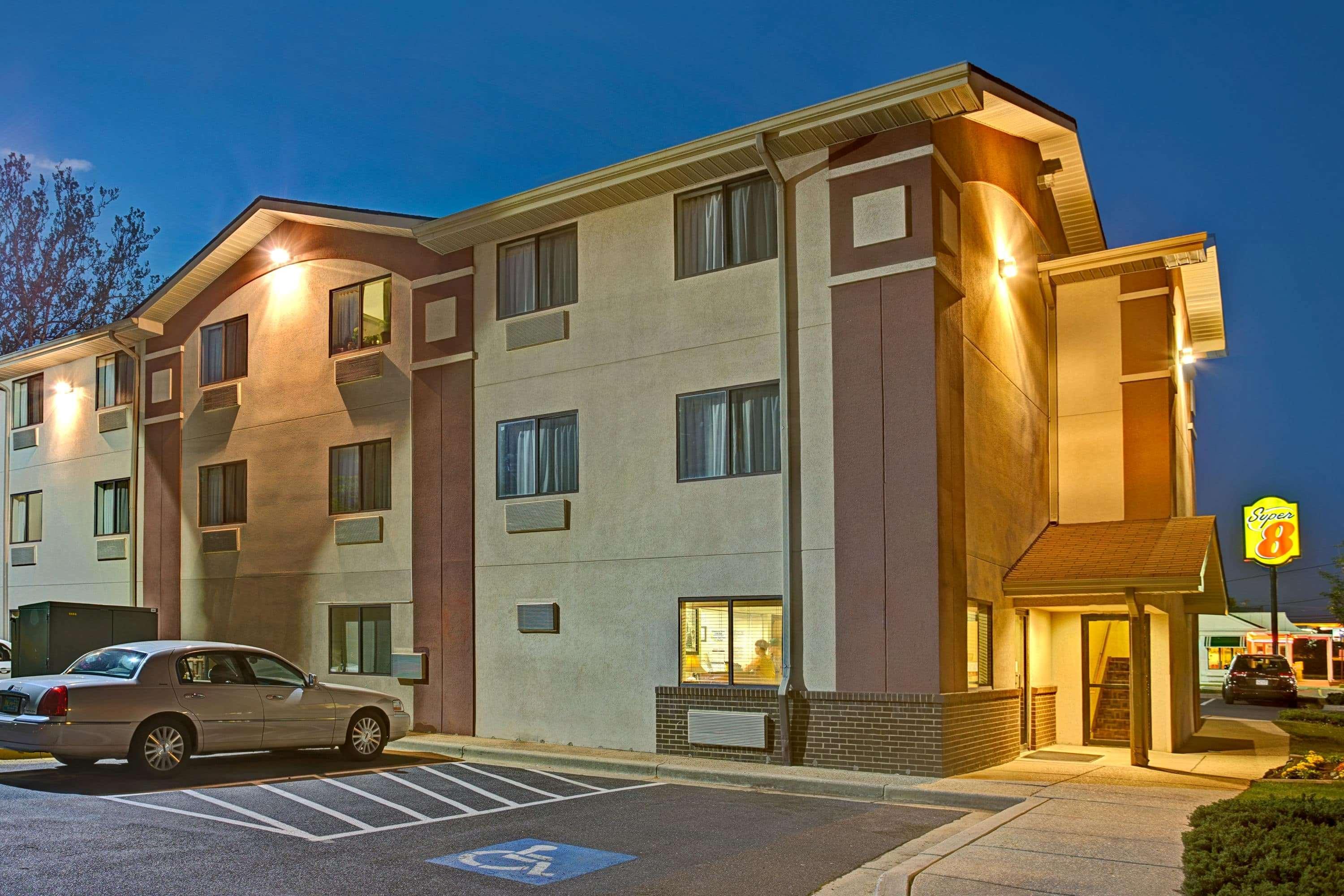 Hotel Super 8 By Wyndham College Park Wash Dc Area Exteriér fotografie